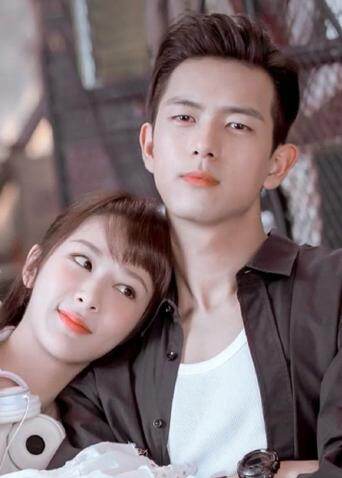 《亲爱的热爱的》“童颜夫妇”甜蜜升级 杨紫宠夫放大招