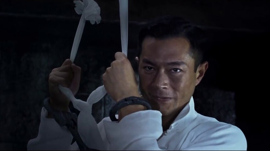 《危城》片段：古天乐口吐白沫玩上吊