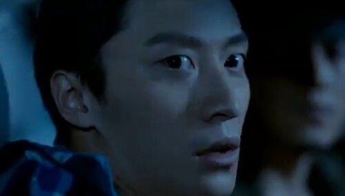 《十二星座离奇事件》片段：乔任梁认真推测 被乱入骆驼吓一跳
