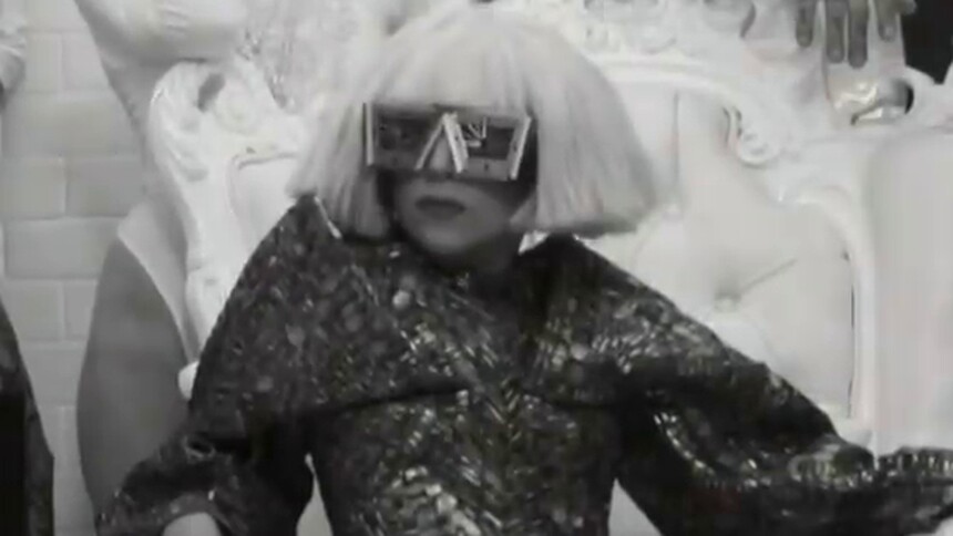 Lady Gaga《Bad Romance》