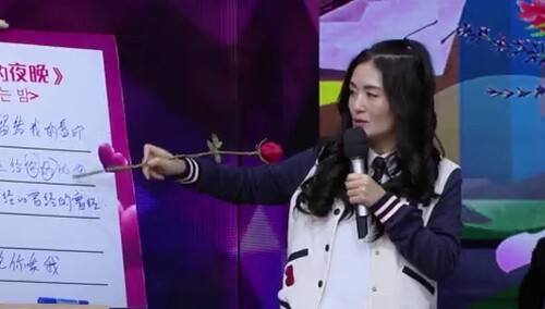 谢娜念及旧情献花何炅 朴海镇心碎当场发怒