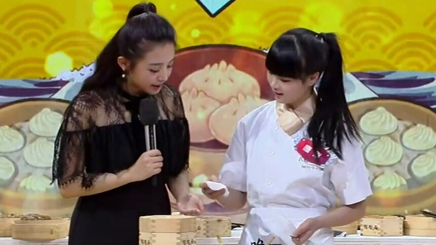 虾饺教程坑坏张梓琳 张含韵现学包虾饺自黑“太胖啦”