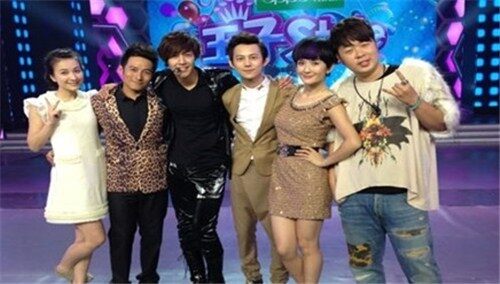 快乐大本营20121117期：金贤重秀王子style惹粉丝尖叫
