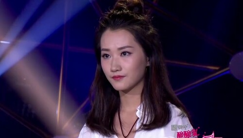 燥起来吧！周倩轻摇版《花房姑娘》带你Rocking整个舞台