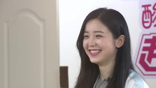 愚青金雯昕隔空嘶吼对话逗趣练习 好一副亮丽的嗓音！