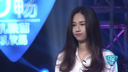 “吉他女王”孟慧圆声音超清爽 洪涛老师表示已被征服
