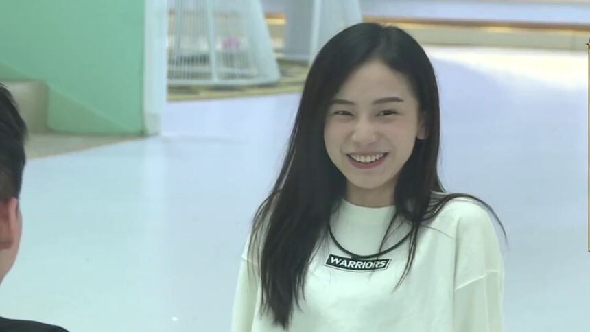 杨帆“扳脚腕”游戏情商下线 姜梓新遭完虐哽咽欲哭