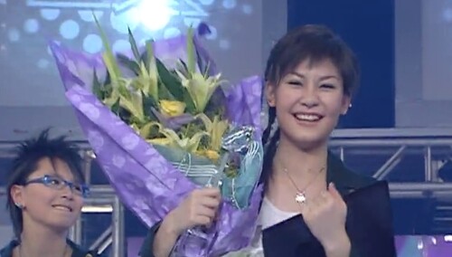 2005超级女声长沙唱区总决赛：小可爱赵静怡人气炸屏获荣唱区冠军！