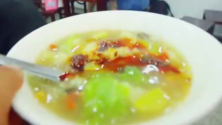 【日出之食】一碗撩人的胡辣汤 真是美滴很