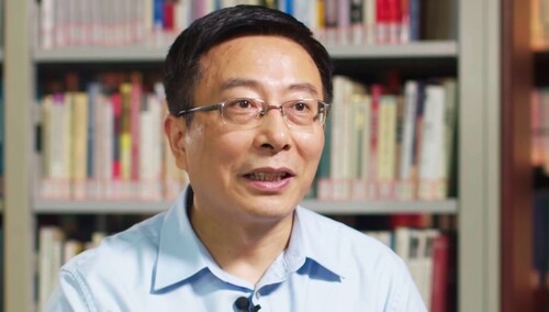 《化解纠纷他有秘笈→楼道法官李红星》