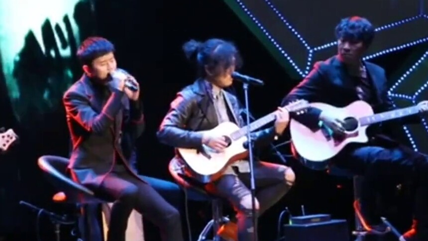 张杰风云榜盛典金曲串烧连唱 现场Live感染力超强堪比演唱会
