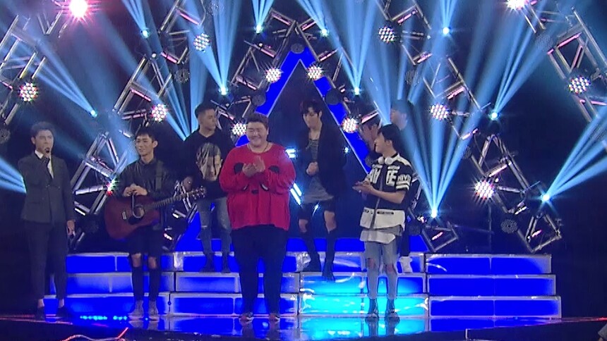 王广允赵杰夫领衔入围郑州10强 呆萌小胖姚禹票数落后遭淘汰