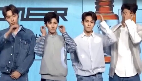 请欣赏oner这突如其来的团魂，岳岳、木子洋、卜凡、灵超日常的梗