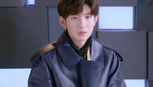 《明星大侦探》公益特辑：人生岔口如何选择？王源乔振宇给你暖心建议