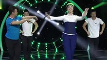 《广场舞金曲》歌曲《草原上的月光》 演唱：格格 舞蹈：王广成 刘杰 张忠新 张佳图 刘涵等