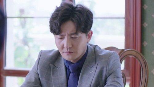 常母说漏晓娜离职真相 常青气极发飙整个人都炸了