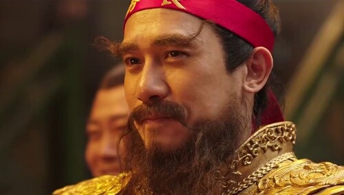 《捉妖记2》片段：梁朝伟赌场出千被柳岩追着打