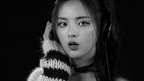 《毒液》中文推广曲MV 火箭少女101霸气演绎《毒液前来》