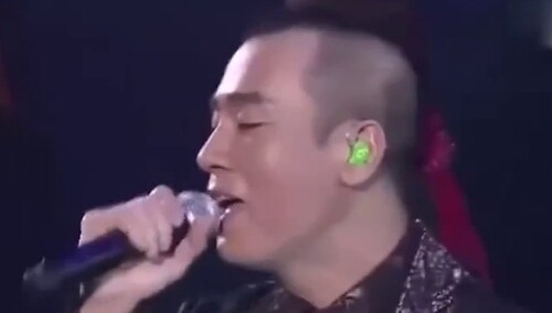 陈小春腻歪起来简直吓人，这波花式告白甜到掉牙，温柔只对采儿