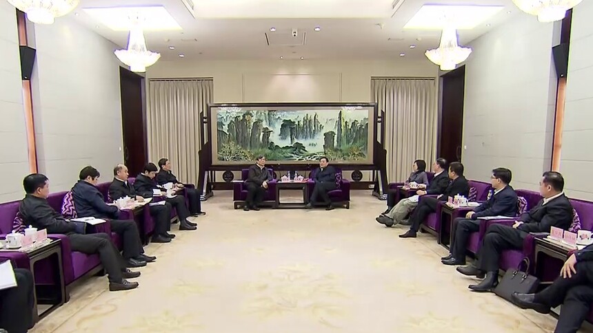 加快铁路建设发展 更好造福三湘人民 杜家毫与中国铁路总公司党组书记、总经理陆东福座谈