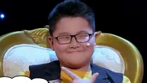 00后开始怼10后了 戏精朱子然背后疯狂抢戏