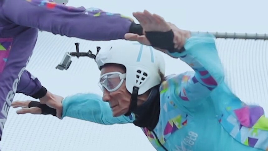 谢贤为陪庆誉豁出去 突破极限空中飞人！