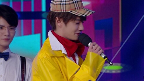 吴希泽cut：文艺青年！吴希泽吉他弹唱对你表白