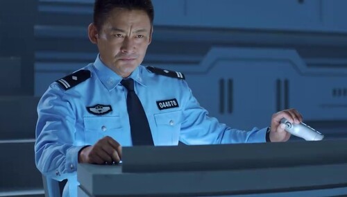 《学警旋风》警校七人组杠上铁面教官，上演“王牌对王牌”