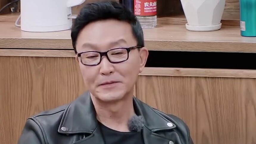 吴刚带梁家姐妹找自信，隔空大吼瞬间解压！