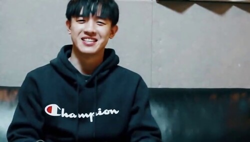 《二分之一美少年》倒计时1天 叶子诚陪你甜蜜追剧