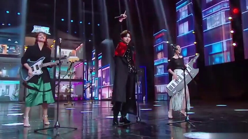 《跨界歌王》刘涛王琳凯李小萌合唱《无地自容》