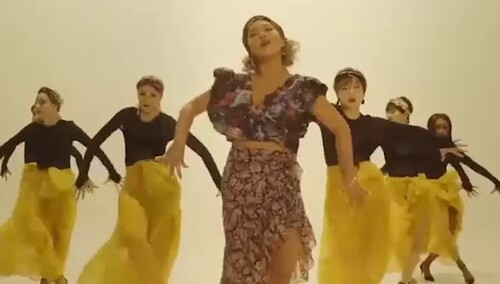 《11.11嗨爆夜》嘉宾档案：王菊惊艳蜕变完美唱跳  掌控全场