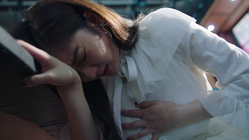 《身为一个胖子》第11集看点：伊娃被害？变胖秘密即将曝光