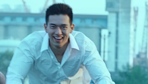《抵达之谜》“追寻”版预告片 李现主演电影处女作定档2.14