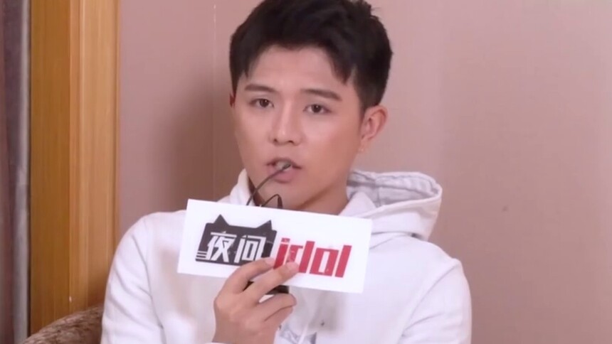 【夜问idol】能演能唱才气满屏，现场却瞬间垮脸，这样的徐嘉苇你知道吗？
