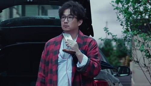 黄磊被藏獒袭击 妮蔻英勇救主