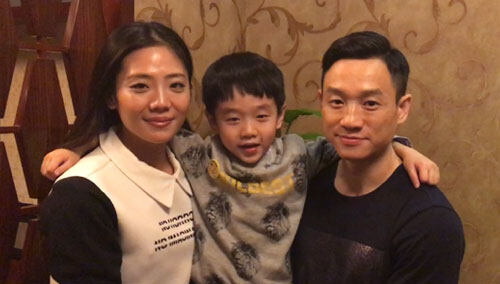 《天天向上》公益挑战之杨威一家