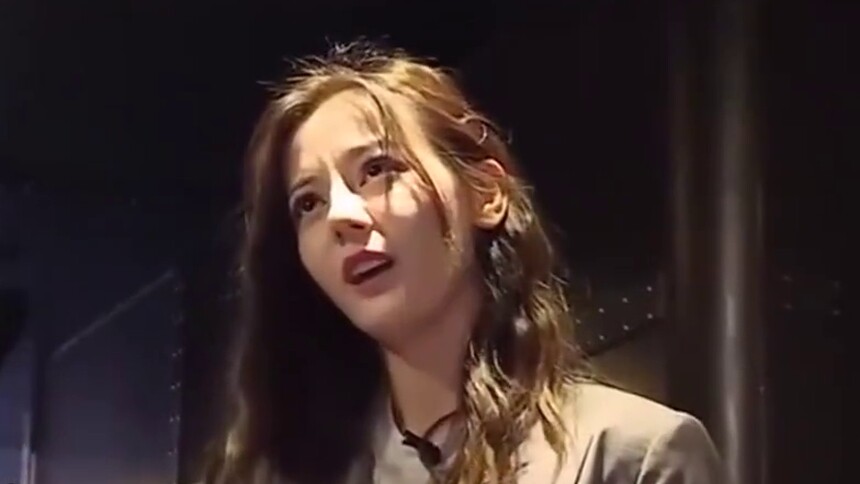 迪丽热巴数张艺兴歌词数到懵，原唱张艺兴出现霸气搭救