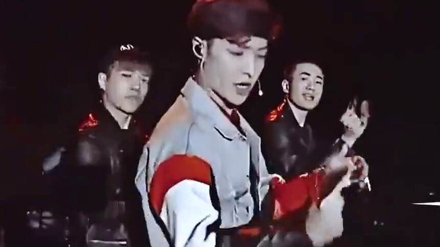 张艺兴舞蹈混剪，舞台王者张艺兴实至名归