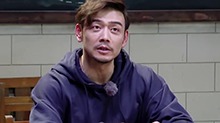 专家为你解答：老妈老婆掉水里你先救谁？杨烁的回答让袁成杰甘拜下风