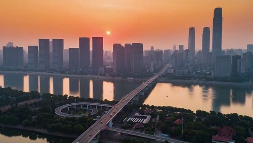 新中国成立70周年·飞阅湘江的桥|长沙橘子洲大桥夜转日航拍延时【航拍：漓江鹰】