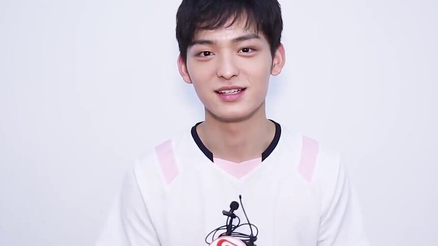 《极限17》每日一问：祝子杰剧组过“成人礼”  一场戏连喝20杯牛奶