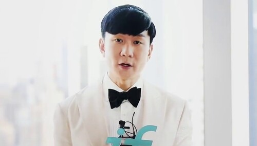 【IF时尚】出道多年，JJ林俊杰感慨：将故事写成了“我们”...