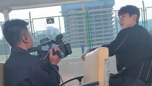 明侦5路透社：大侦探第五季首发路透来袭！小白下车一脸懵走错路？