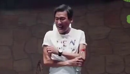 一路策划社：梁家辉劲歌辣舞真宝刀未老 和辉哥左边右边一起画个龙