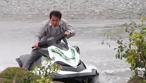 《急先锋》成龙急流落水险失踪 现场吓哭全剧组
