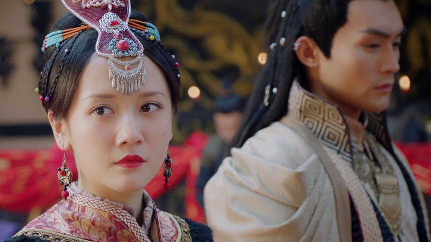 《凤唳九天》第33集看点：姚莫婉与大㻿太子成婚 夜君清含泪送祝福