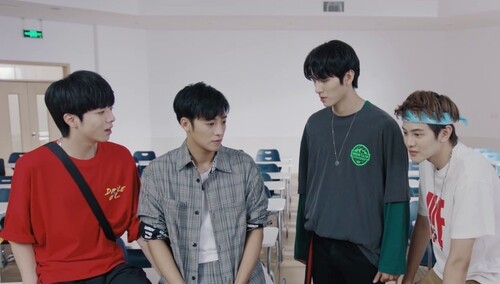 《乘风少年》第22集看点：顾阳说话大喘气 气哭正楠