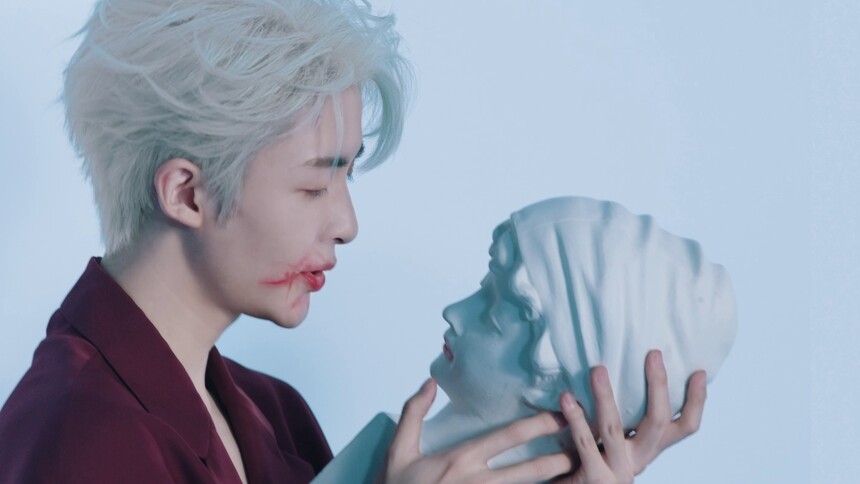 管栎《CENTER》MV