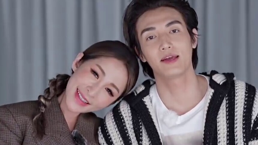 女儿们福利社：萧亚轩黄皓同框发糖！友友们，快来排队体验快乐